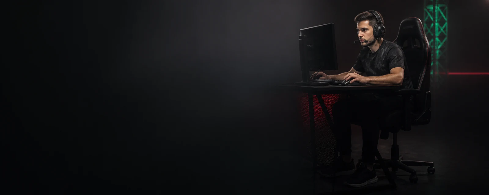 Magyar e-sport-játékos egy versenyen
